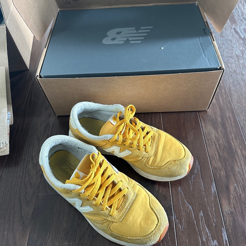 New Balance 420 women sneaker